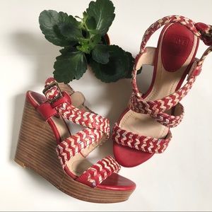 ⬇️$60 Frye ‘Corrina Whipstitch’ wedges